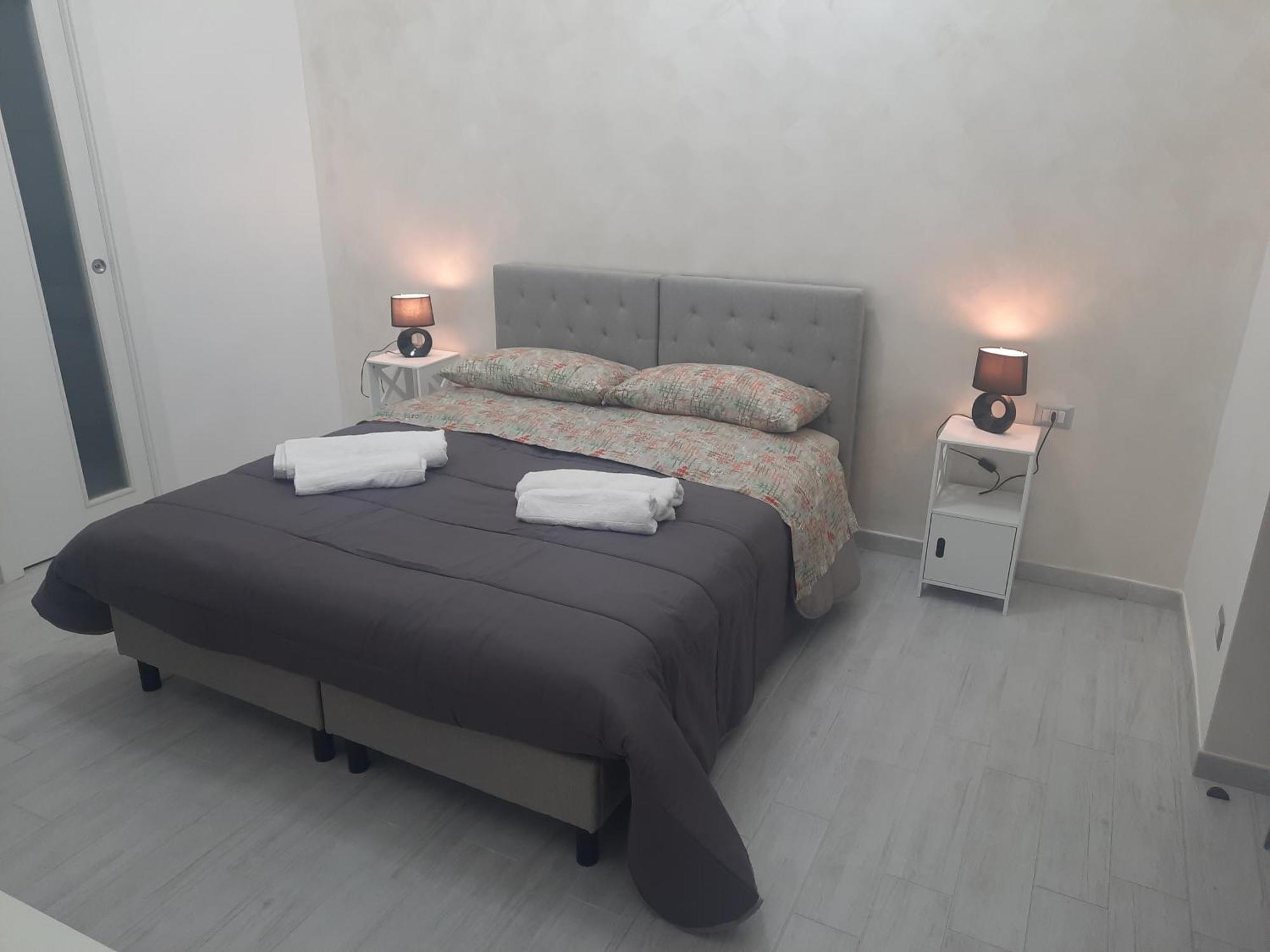 Perla Blu Naples